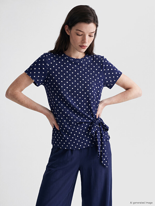 LCW Comfort Bisiklet Yaka Puantiyeli Büzgülü Bluz