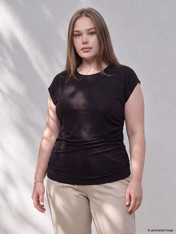 LCW Curve Plus Size Crew Neck Ruched Blouse