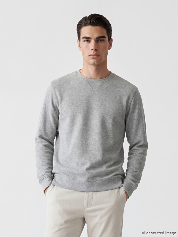 LCWAIKIKI Classic Bisiklet Yaka Uzun Kollu Erkek Sweatshirt