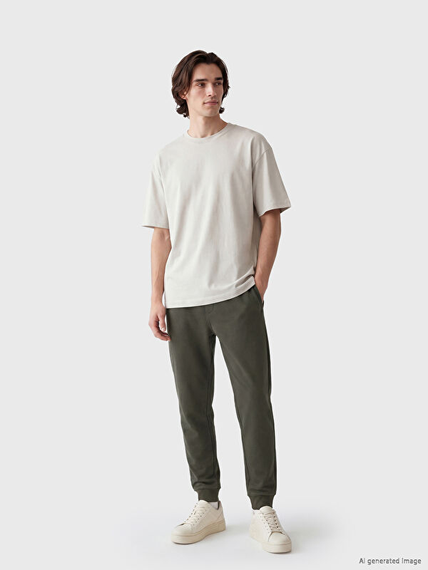 LCWAIKIKI Classic Standard Fit Men's Jogger Sweatpants