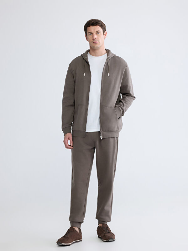LCWAIKIKI Classic Men's Thick Jogger Sweatpants in a Regular Fit