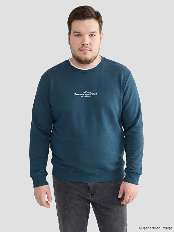 LCWAIKIKI Classic Bisiklet Yaka Baskılı Erkek Sweatshirt