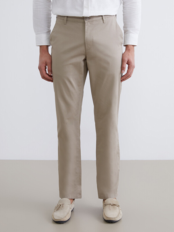 LCWAIKIKI Classic Standard Fit Gabardine Men's Chino Trousers