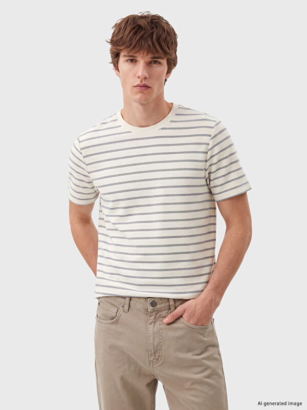 XSIDE T-shirt pambuku me vija, me jakë të rrumbullakët për burra