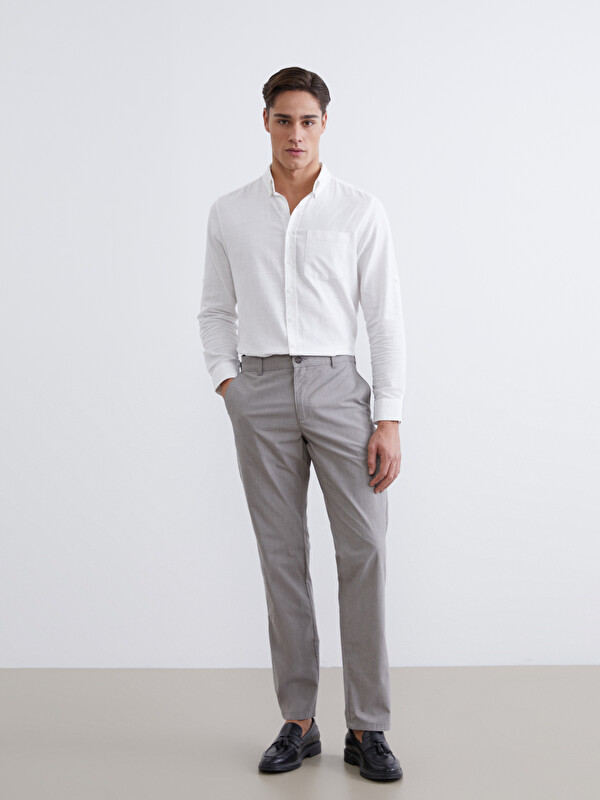 LCWAIKIKI Classic Pantaloni Chino din pânză pentru bărbați, croială regular.