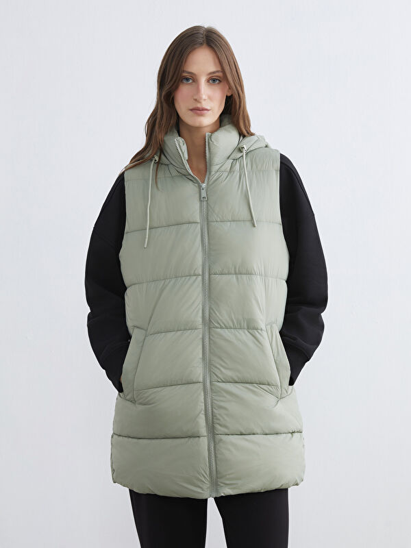 LCWAIKIKI Classic Women's Hooded Puffer Vest