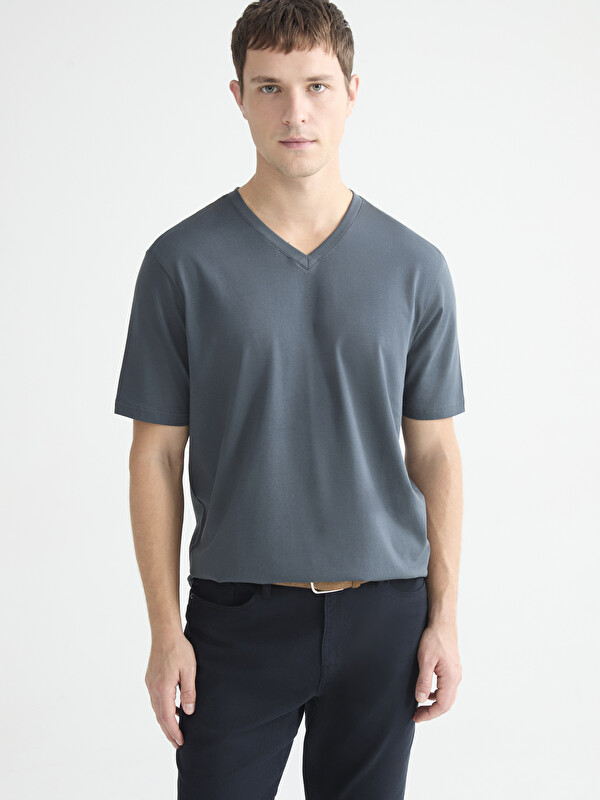 LCWAIKIKI Basic V Neck Short Sleeve Men's T-Shirt