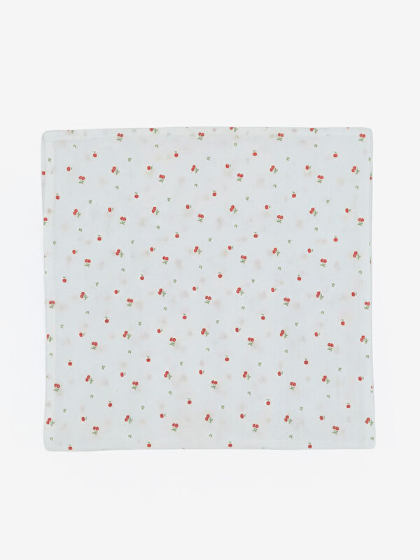 LCW baby Kiraz Baskılı Kız Çocuk Müslin Bez 90x100 cm