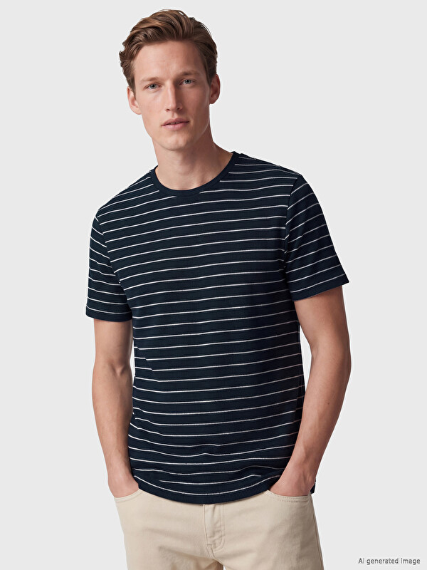 SOUTHBLUE Crew Neck Striped Men's T-Shirt
