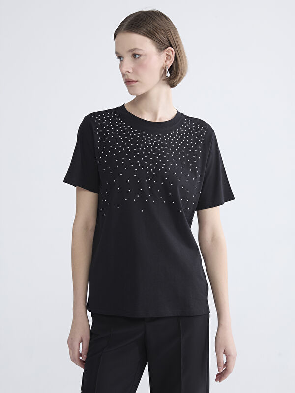 LCW EVERYDAY Bluse mit Strasssteinchen und Rundhalsausschnitt.