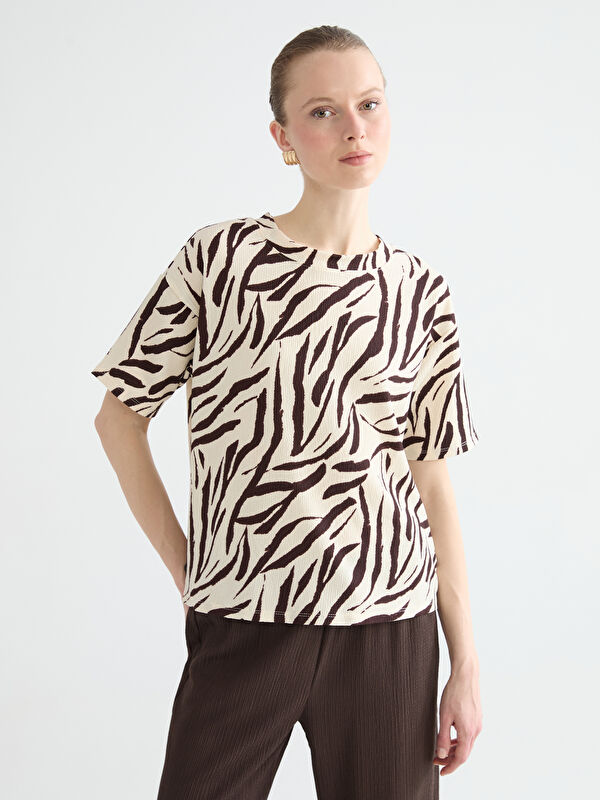 LCW Comfort әйелдерге арналған өрнекті дөңгелек жағалы футболка