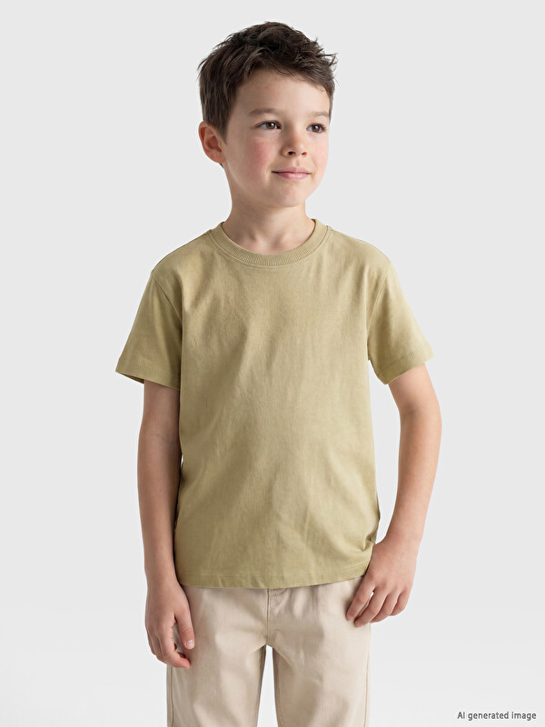 LCW Kids Bisiklet Yaka Kısa Kollu Erkek Çocuk Tişört