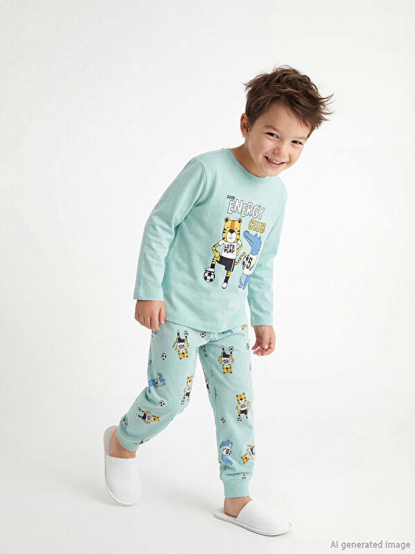 LCW Kids Bisiklet Yaka Baskılı Erkek Çocuk Pijama Takım