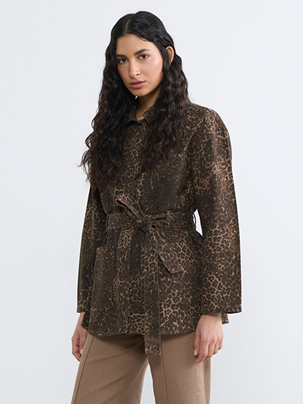 LCW Modest Collared Neck Leopard Print Women's Denim Jacket