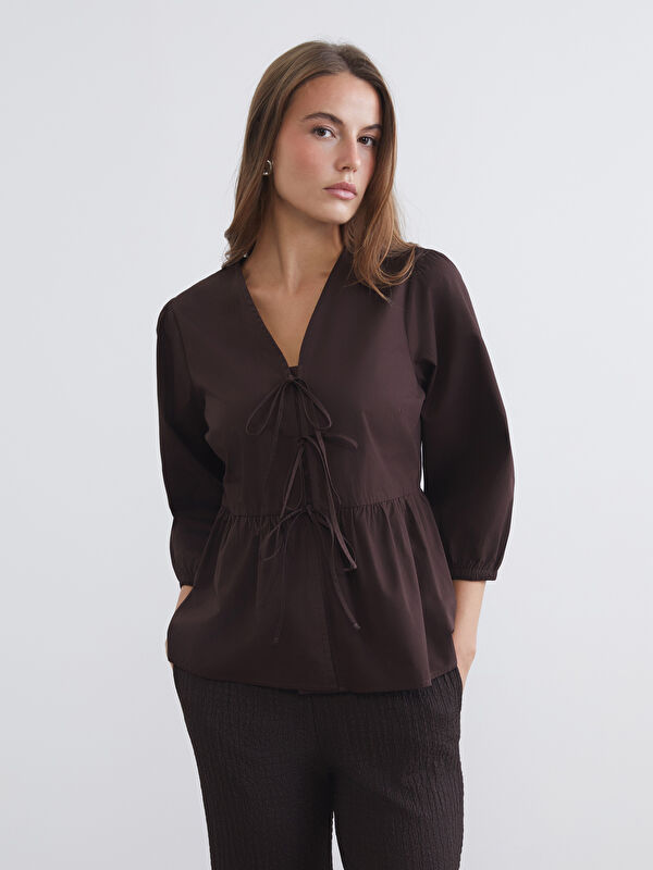 LCW Comfort بلوزة برباط وياقة على شكل حرف V