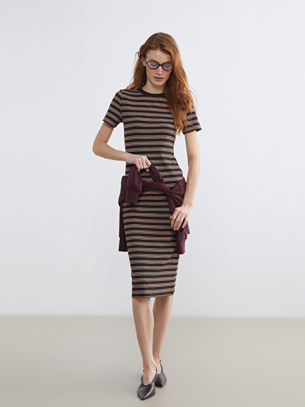 LCW Vision Gestreiftes Figurbetontes Kleid mit Rundhalsausschnitt