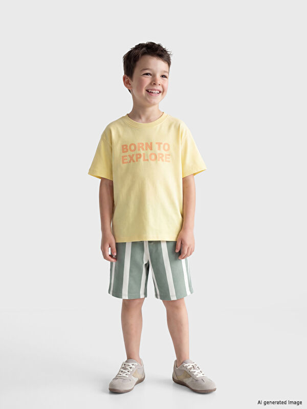 LCW Kids Beli Lastikli Çizgili Erkek Çocuk Şort