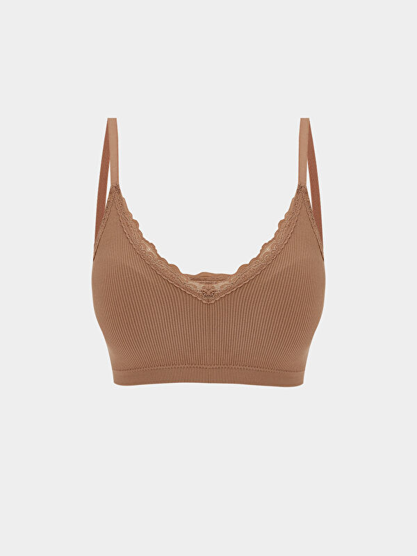 LCW DREAM Unwired, unpadded bustier with lace detailing.