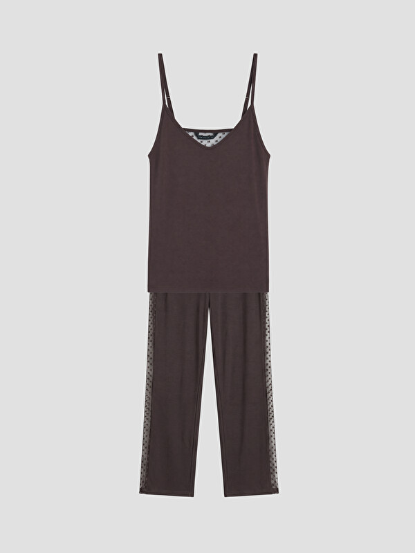 LCW DREAM V Yaka İp Askılı Kadın Pijama Takımı