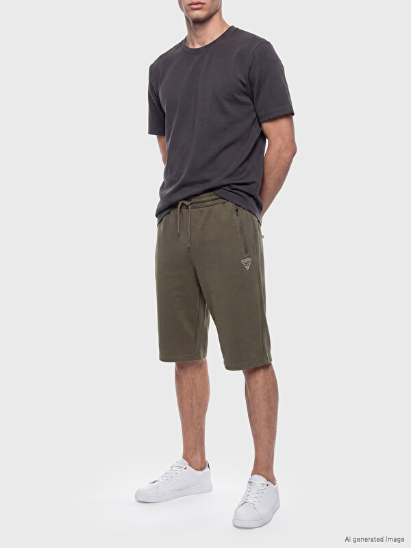 LCWAIKIKI Classic Regular Fit Erkek Şort