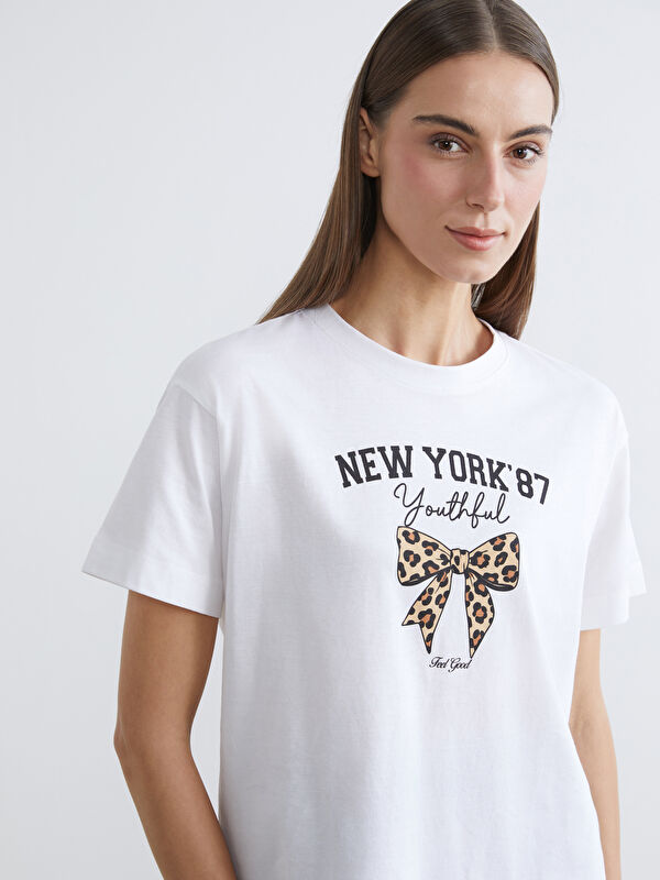 LCW Comfort Әйелдерге арналған new york басылған дөңгелек жағалы футболка