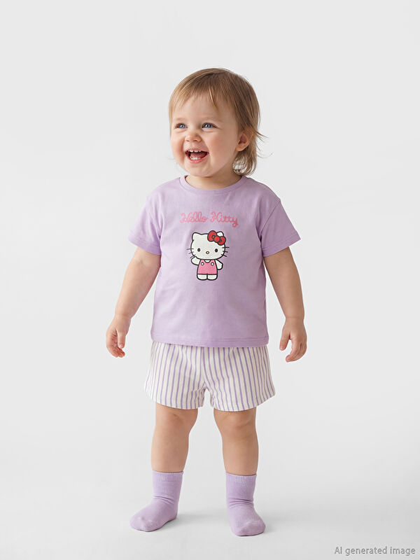 LCW baby Hello Kitty Baskılı Kız Bebek Tişört ve Şort Takım