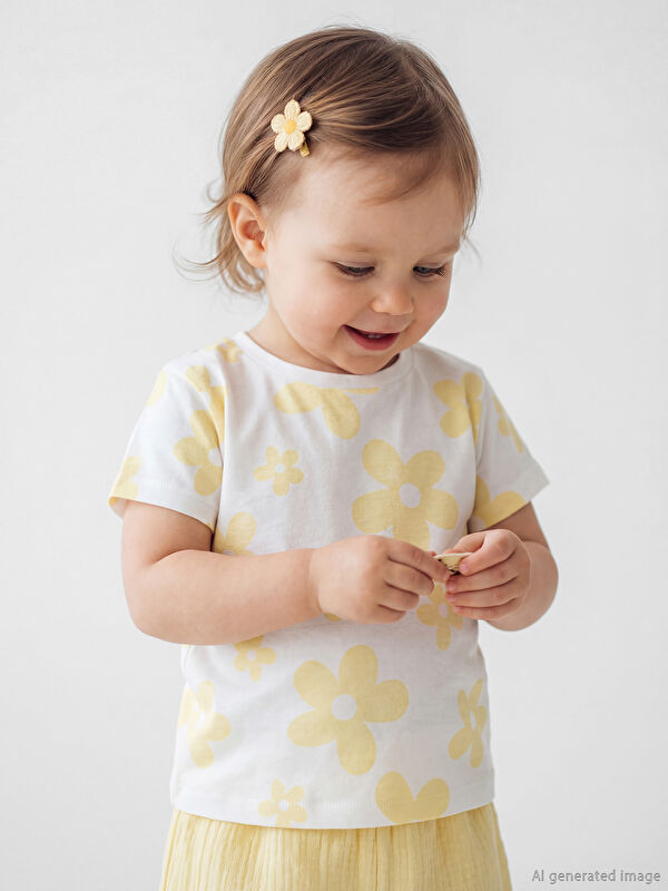 LCW baby Çiçek Baskılı Kız Bebek Penye Tişört