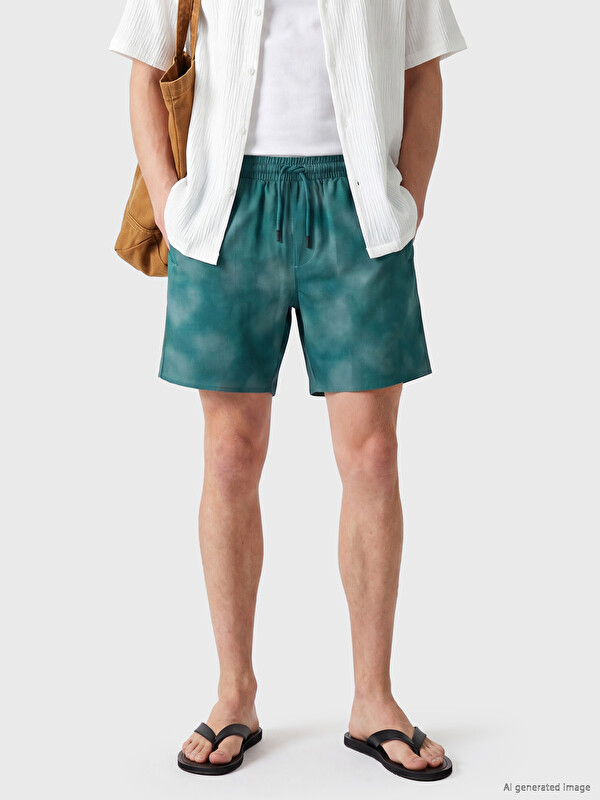 LCW SWIMWEAR Diz Hizası Boy Batik Desenli Erkek Deniz Şortu