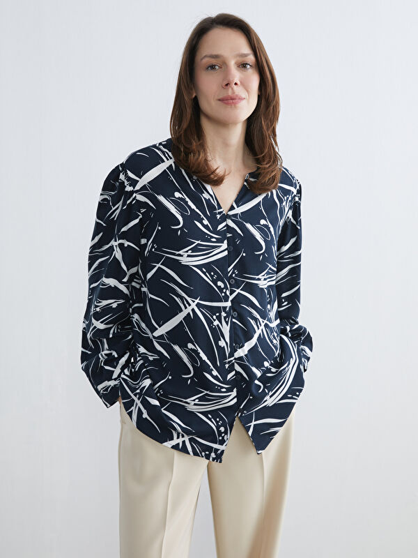 LCW Grace Notch Neck Patterned Women's Shirt