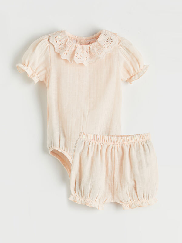 LCW baby Kız Bebek Fırfırlı Müslin Çıtçıtlı Body ve Şort