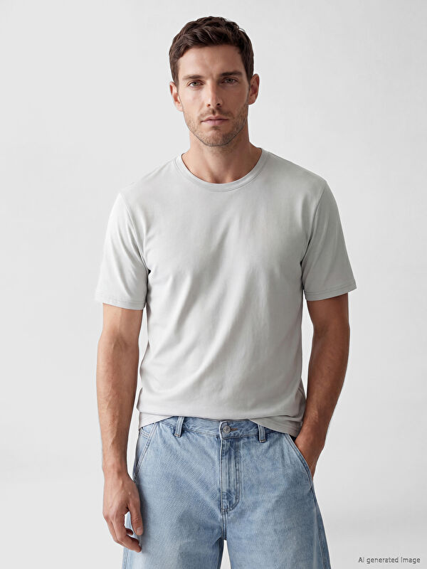 LCWAIKIKI Classic Regular Fit Basic Erkek Dry Touch Tişört