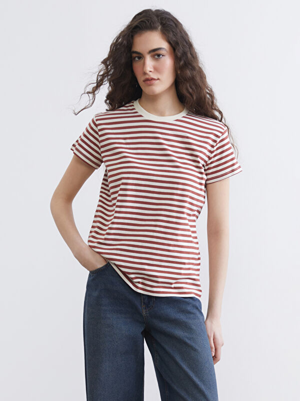 LCW Vision Gestreiftes Rundhals-T-Shirt.