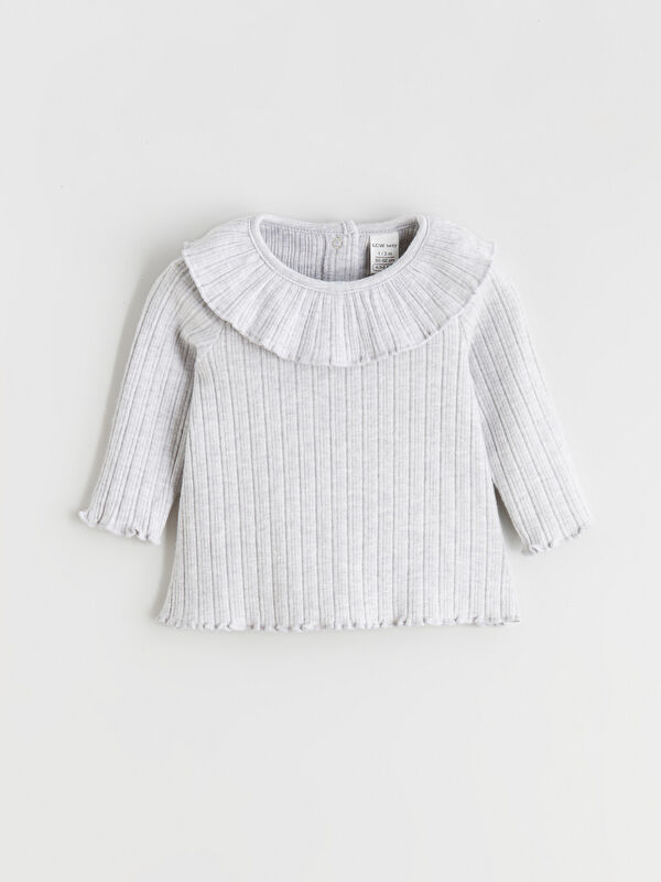 LC WAIKIKI Baby girl blouse with a Peter Pan collar and ribbed texture.