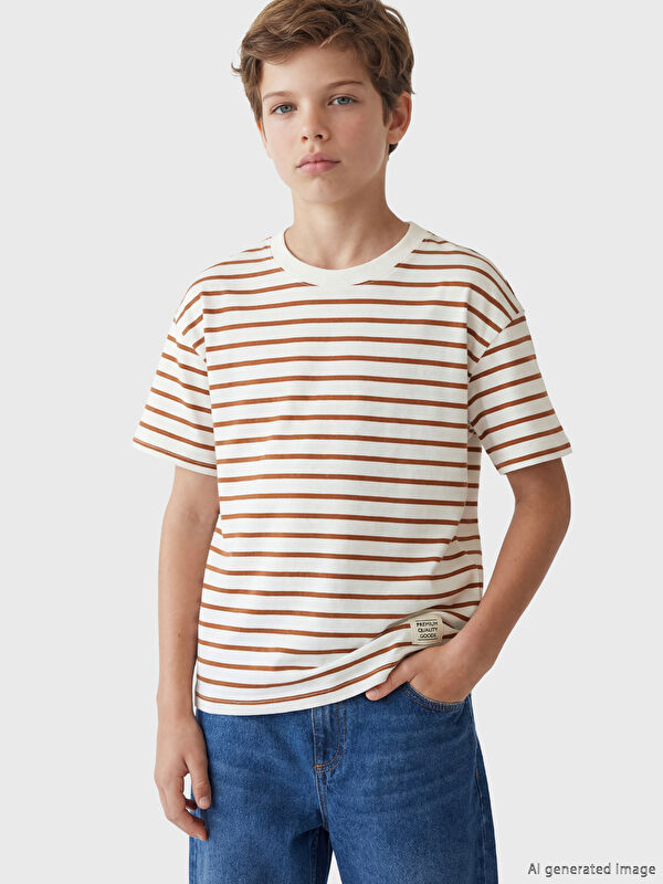 LCW Kids Erkek Çocuk Çizgili Bisiklet Yaka Tişört
