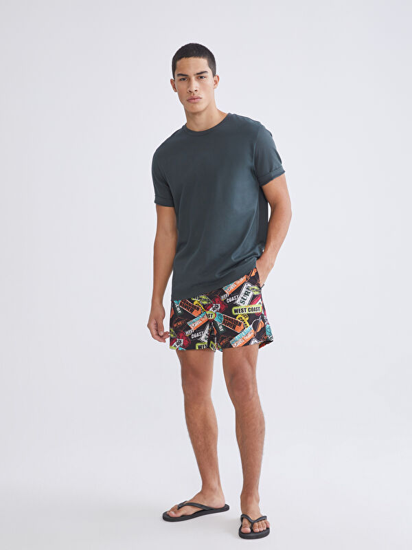 LCW SWIMWEAR Diz Hizası Boy Basic Erkek Deniz Şortu