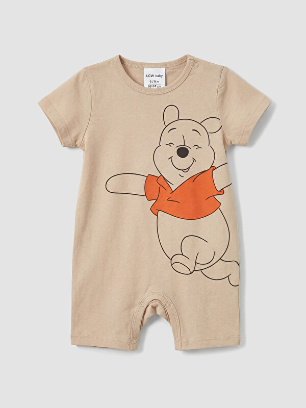 LCW baby Bisiklet Yaka Winnie the Pooh Baskılı Erkek Bebek Tulum