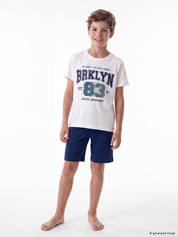 LCW Kids Bisiklet Yaka Erkek Çocuk Şortlu Pijama Takımı