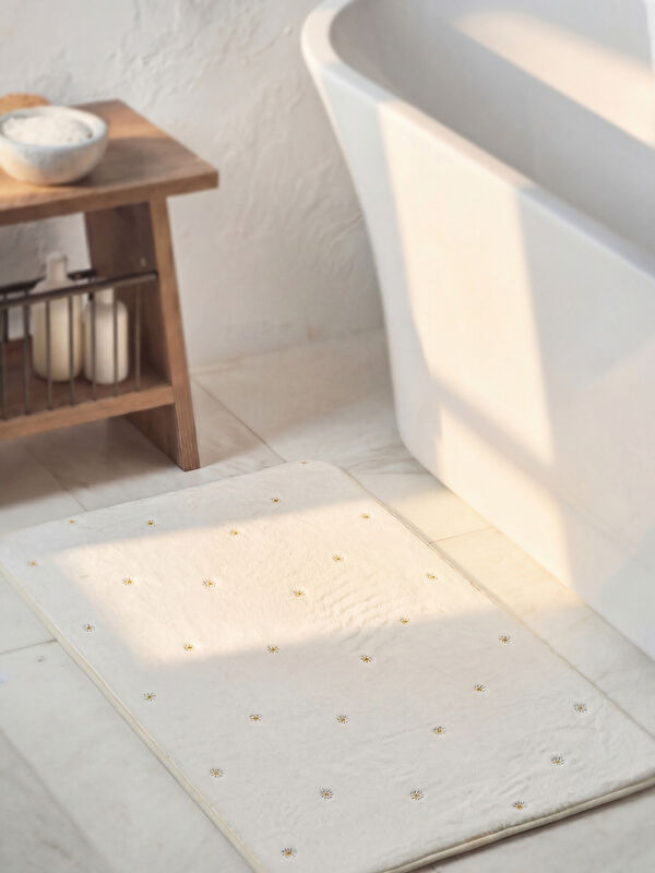 LCW HOME Çiçekli Banyo Paspası 50x80 cm