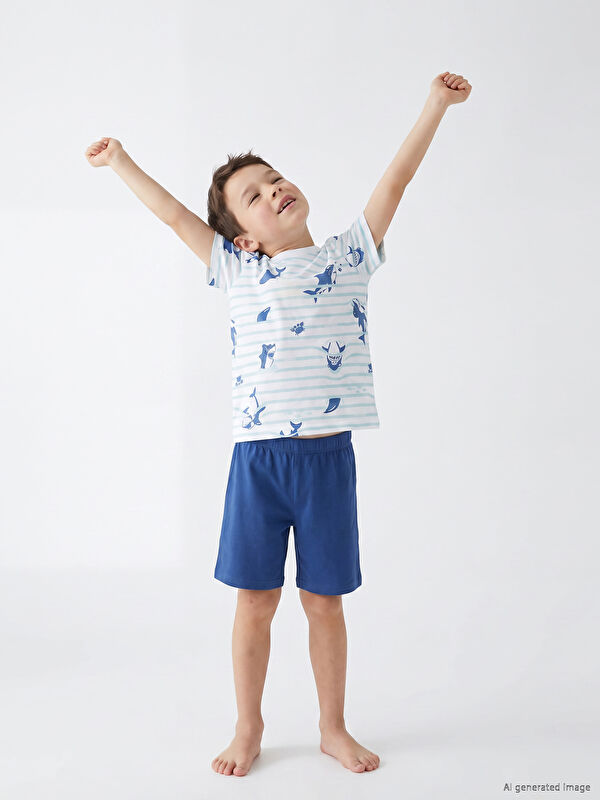 LCW Kids Bisiklet Yaka Erkek Çocuk Şortlu Pijama Takımı