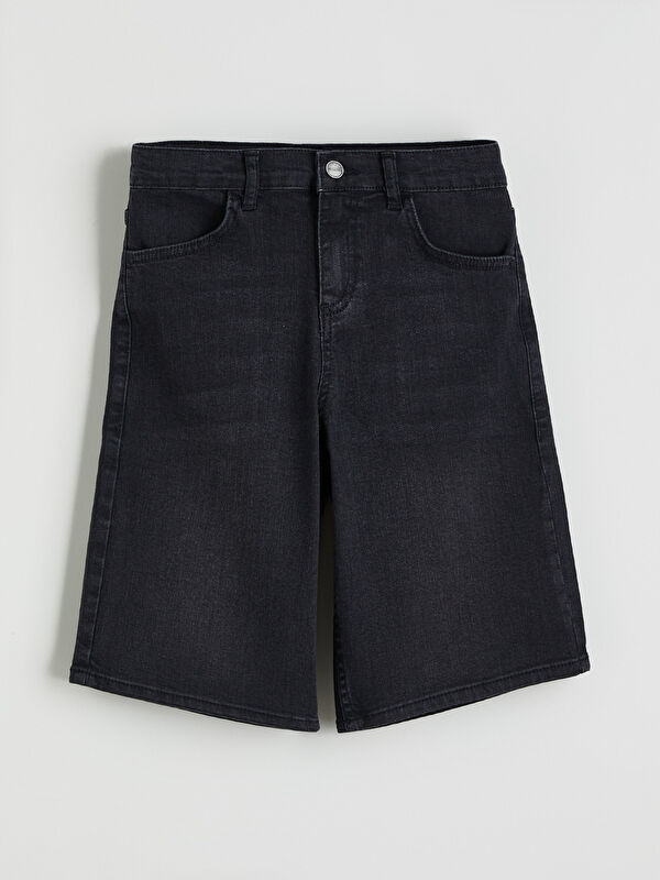 LCW Kids Basic Erkek Çocuk Jean Şort