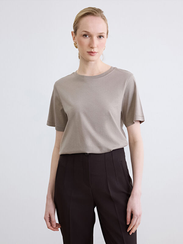 LCWAIKIKI Basic дөңгелек жағалы әйелдерге арналған футболка
