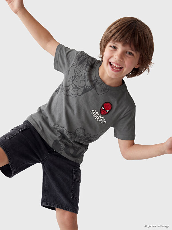 LCW Kids Spider-Man Nakışlı Erkek Çocuk Tişört