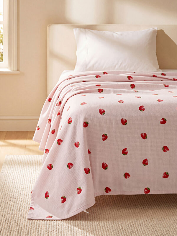 LCW HOME Çilek Desenli Tek Kişilik Pike 160x220 cm