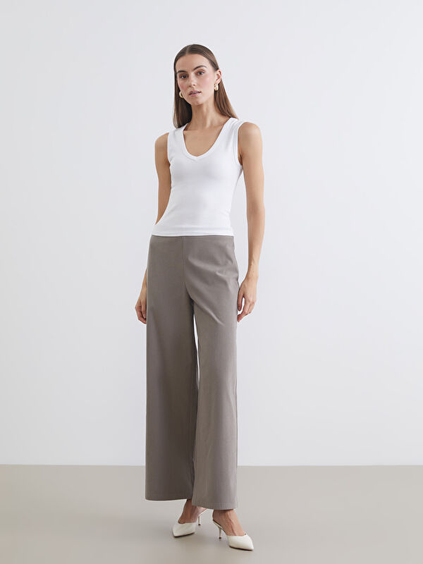 LCWAIKIKI Classic Elastic Waist Women's Velvet Trousers