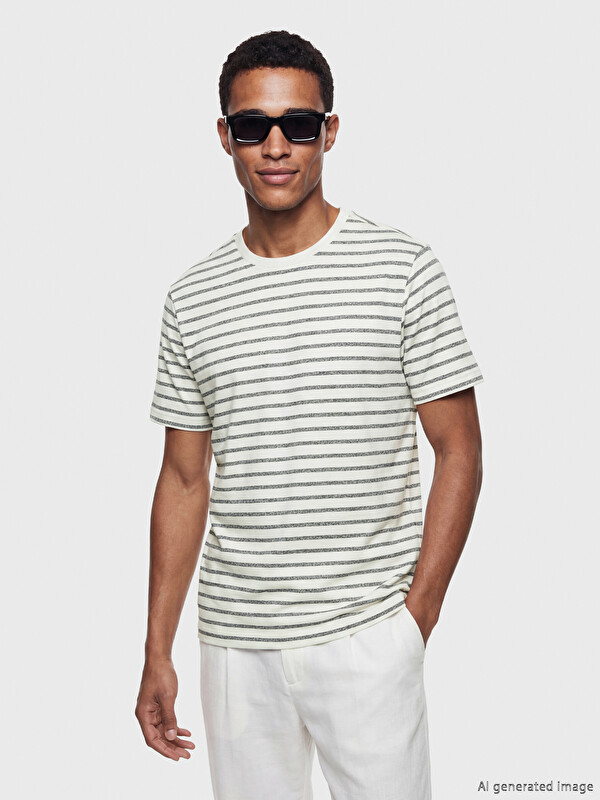 SOUTHBLUE Crew Neck Striped Men's T-Shirt