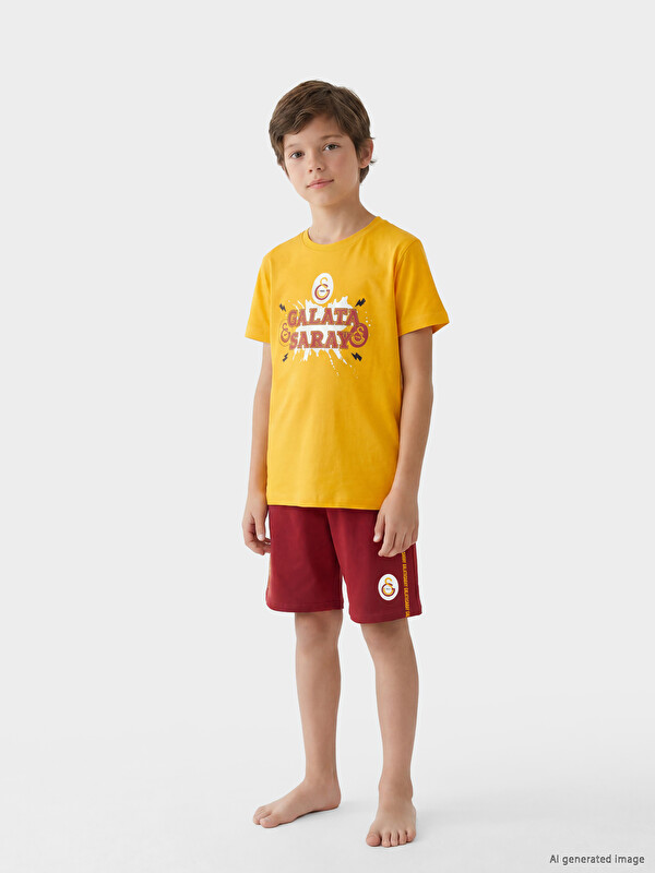 LCW Kids Galatasaray Baskılı Erkek Çocuk Şortlu Pijama Takımı