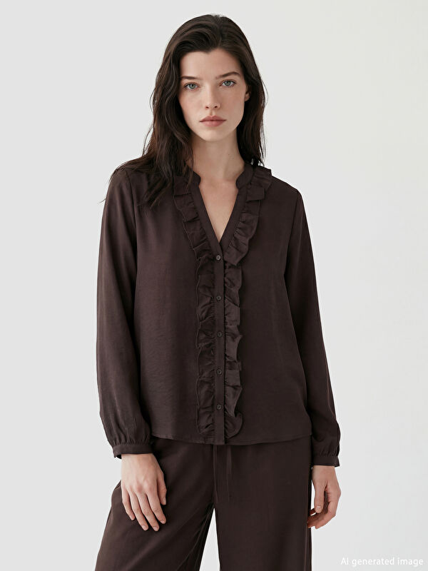LCW Comfort Kaçık Yaka Fırfırlı Bluz