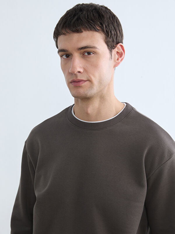 LCW Vision Bisiklet Yaka Erkek Kalın Sweatshirt