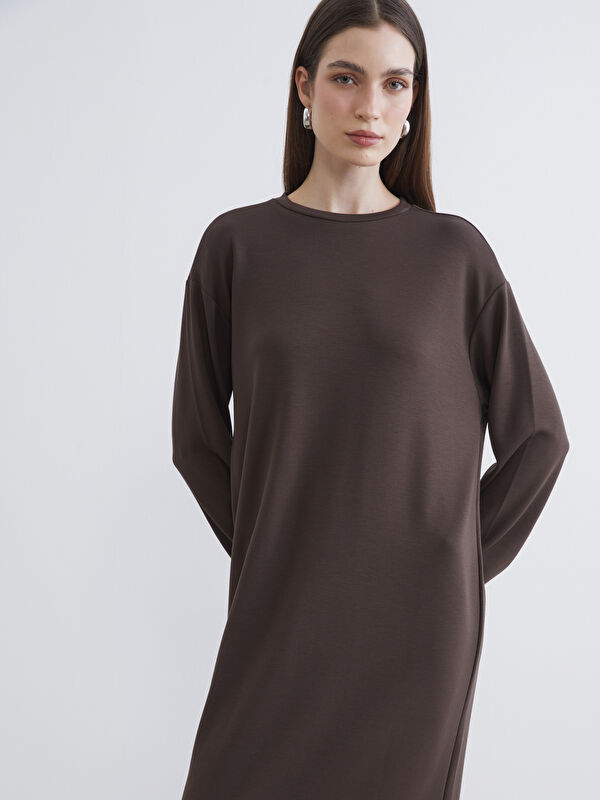 LCW Modest Bisiklet Yaka Yırtmaçlı Sweat Elbise