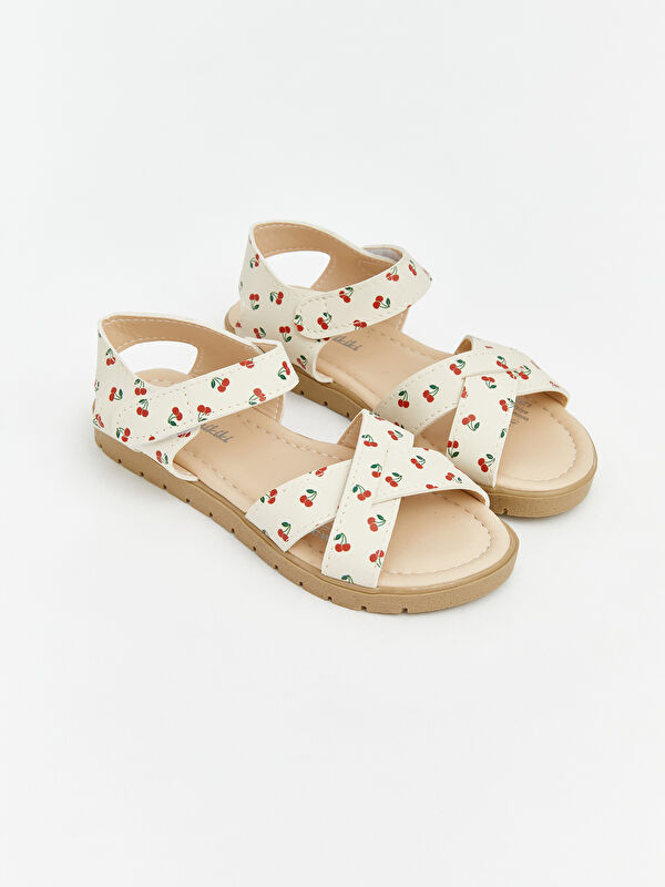LCW STEPS Kiraz Baskılı Kız Bebek Sandalet